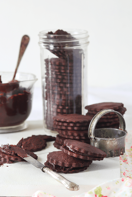 CHOCOLATE GANACHE SANDWICH COOKIES NOMU