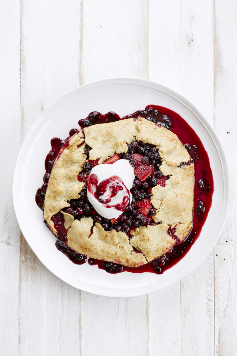 Fresh Berry Tart With Vanilla Cream - NOMU
